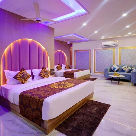 Hotel Armani Suites By Smart Group Nuova Delhi Esterno foto